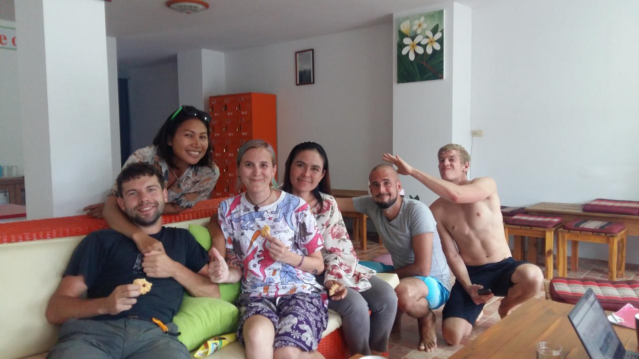 Fan Dee Hostel Ко-Ланта Екстер'єр фото