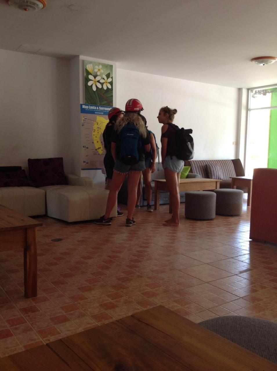 Fan Dee Hostel Ко-Ланта Екстер'єр фото