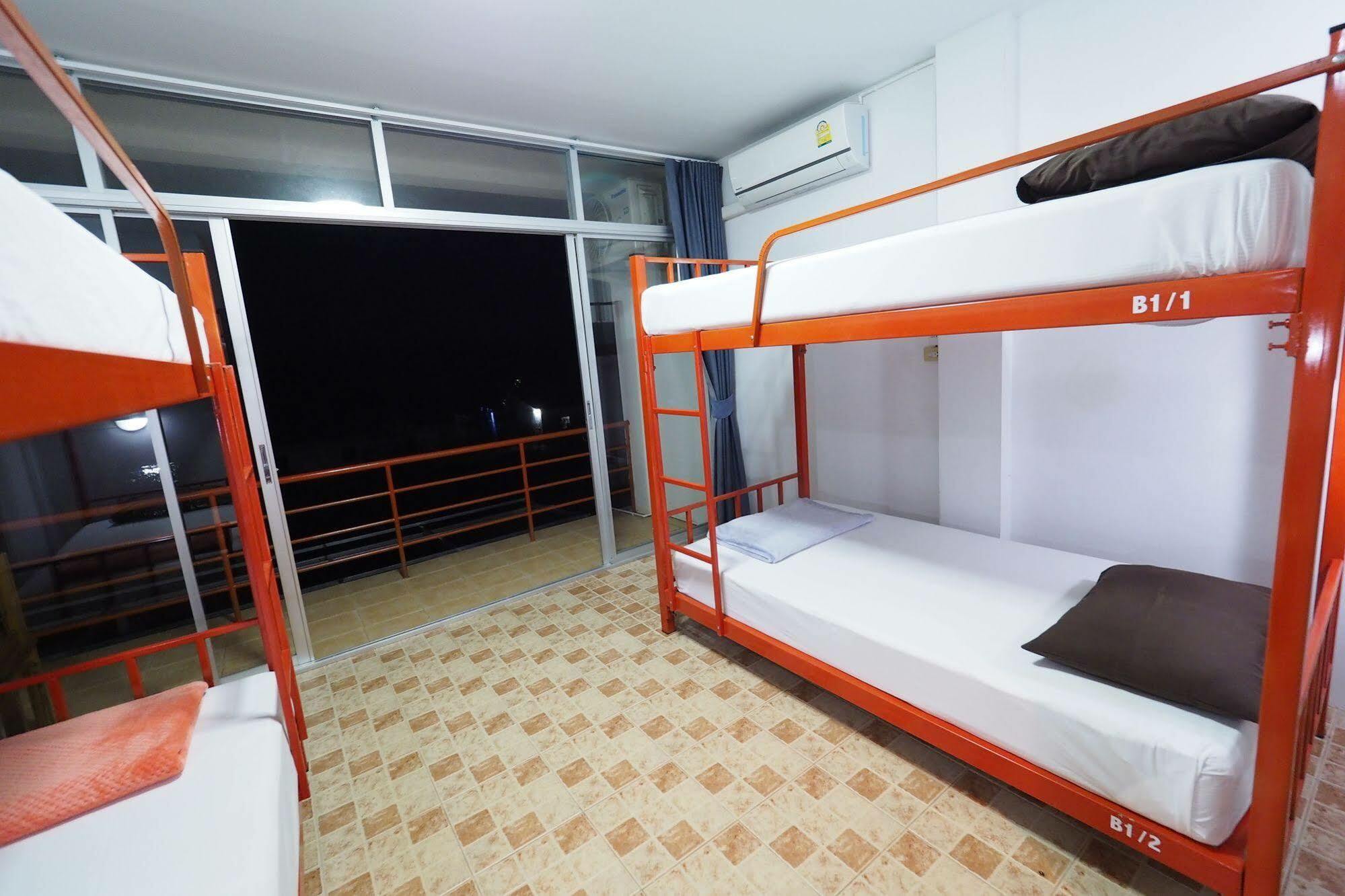 Fan Dee Hostel Ко-Ланта Екстер'єр фото