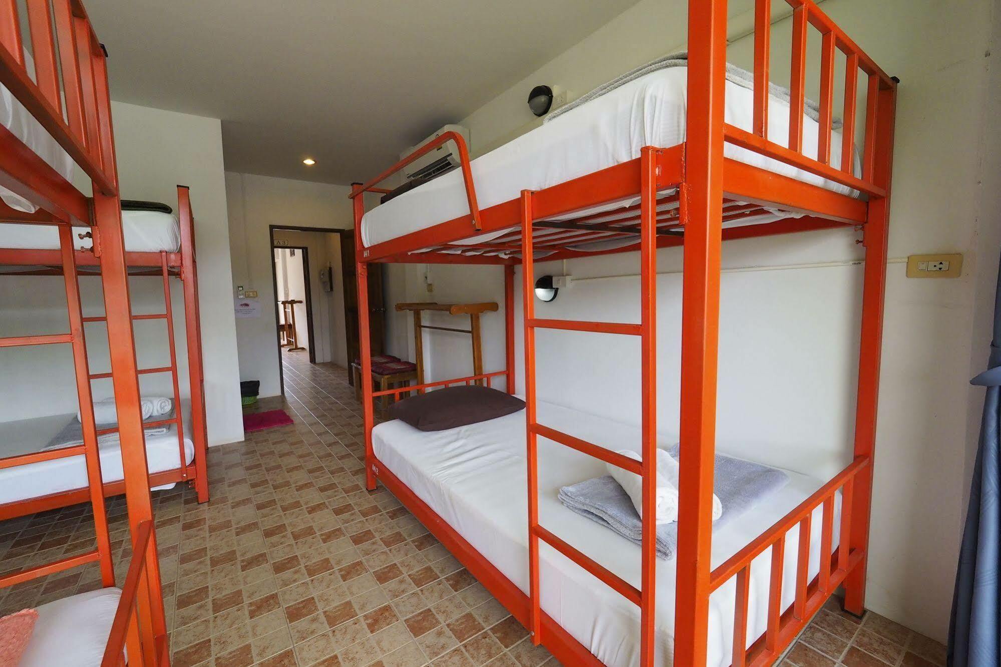 Fan Dee Hostel Ко-Ланта Екстер'єр фото